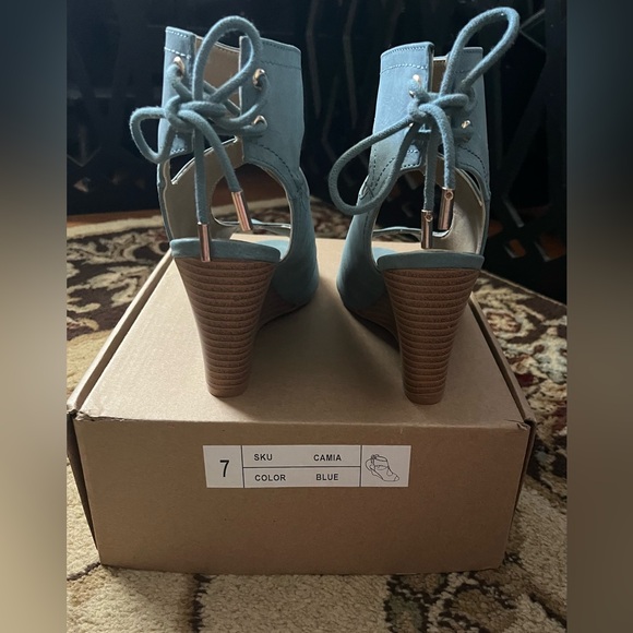 Journee Collection Camia Blue Wedges Size 7 New In Box - Picture 7 of 16